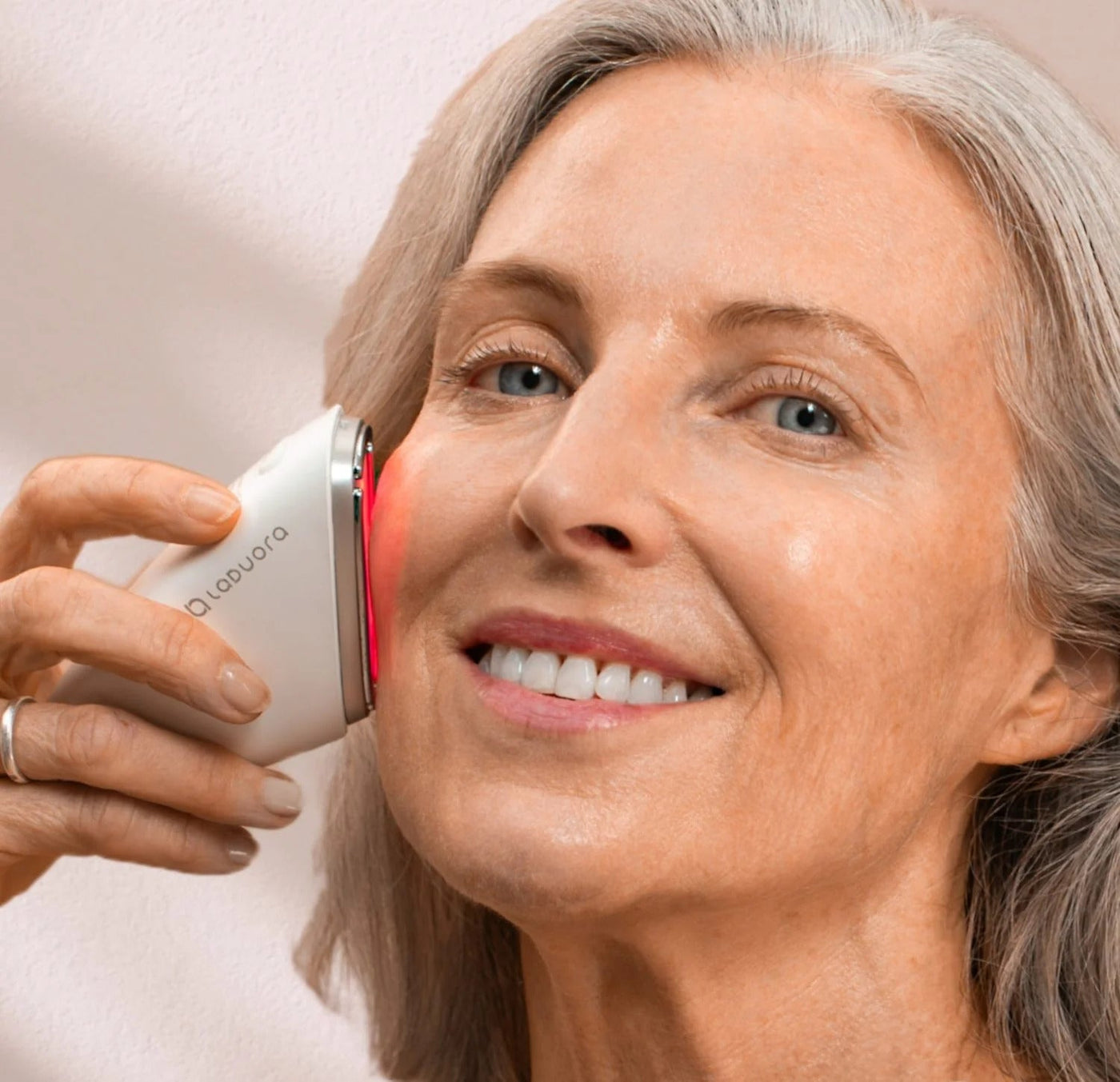 Lumeo SkinLift 4D Current™ Red Light Therapy Kit