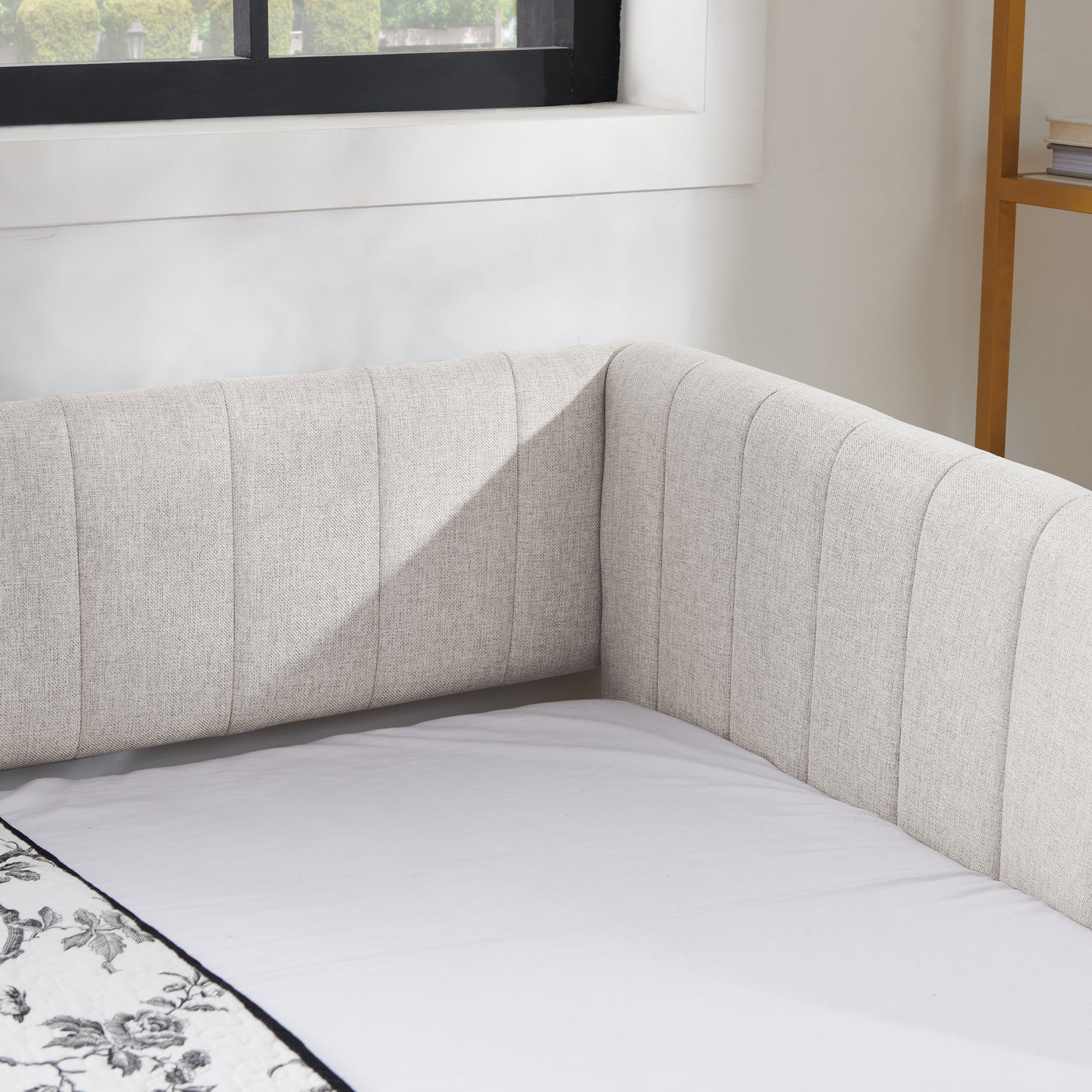 Twin Size Daybed with Trundle Upholstered Sofa Bed, with Vertical Stripes, Linen Fabric, Beige  (82.5'x43'x30')