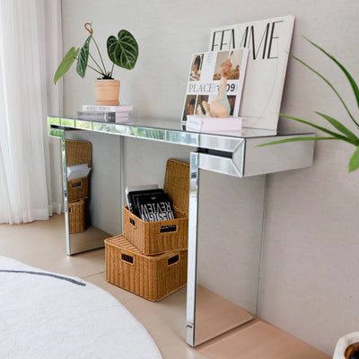 60 Inches Luxury Full-Length Mirror Console Table with Fluted Tempered Glass, Entryway Mirrored Sofa Table, Light Luxury Style, Scratch-Resistant, Reinforced Packaging